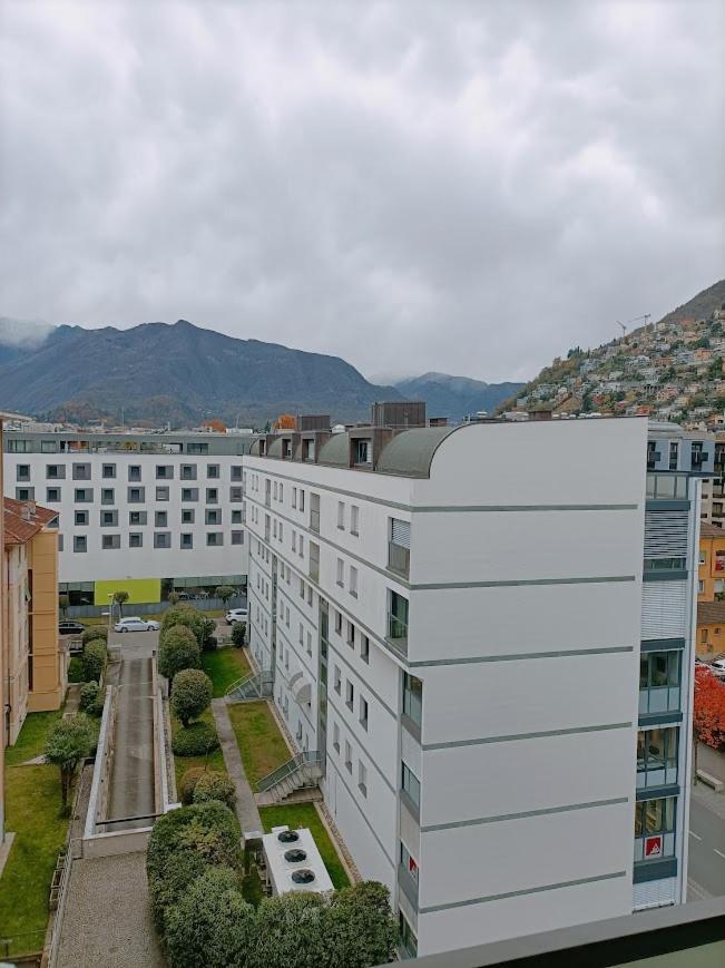 Residenza Vivian Deluxe Apartments Locarno Extérieur photo